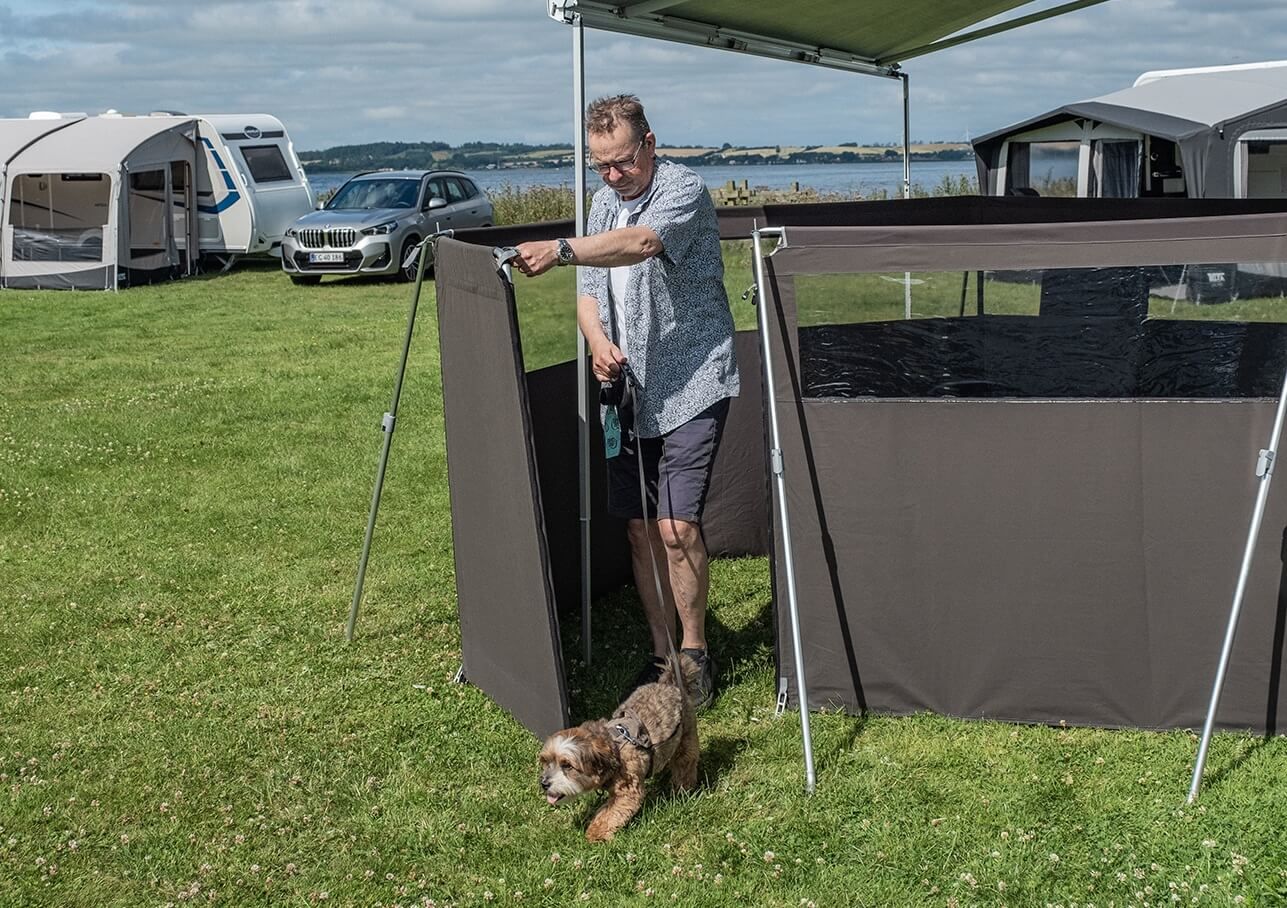 280ShelterEasyPole＆ShelterWINDOWCOVER Telta Windbreak - Swing Door | Attwoolls Outdoors