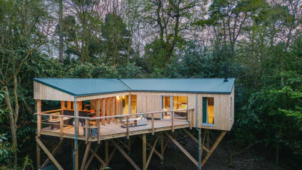 5 Christmas Glamping Getaways