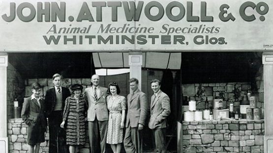 1940-attwoolls-family